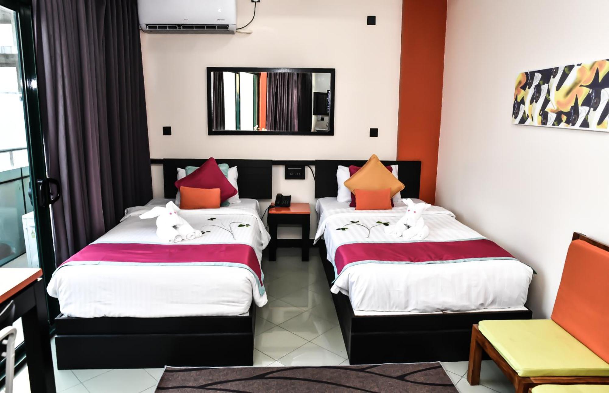 Hotel The Beehive Malé Exterior foto