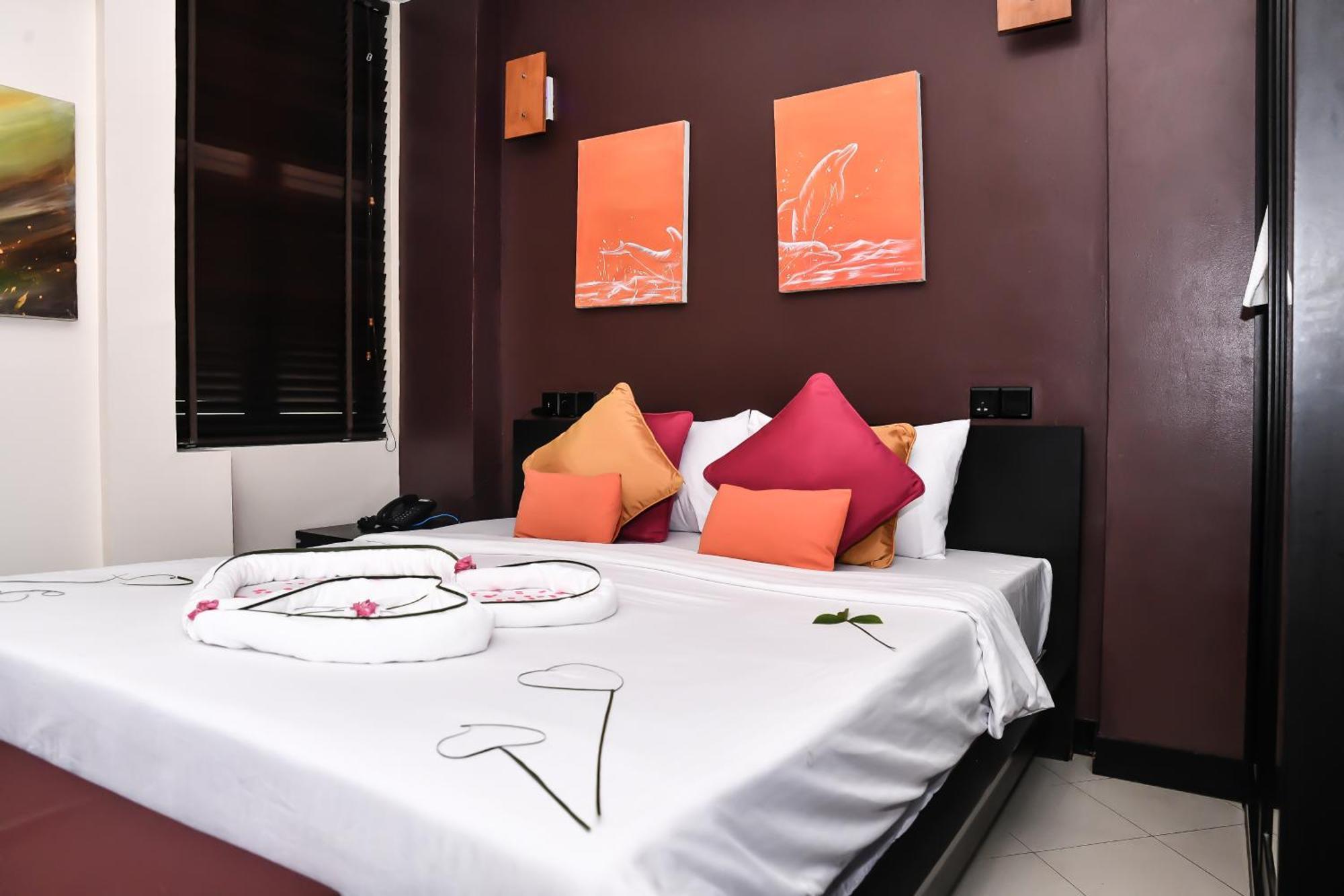 Hotel The Beehive Malé Exterior foto