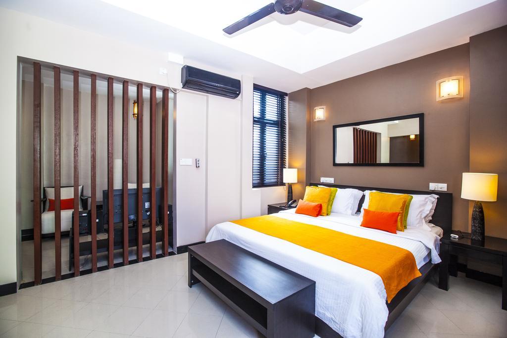 Hotel The Beehive Malé Exterior foto