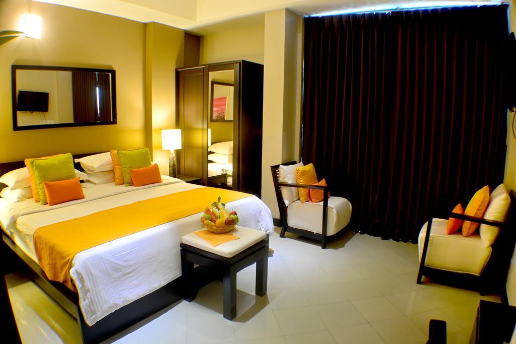 Hotel The Beehive Malé Exterior foto